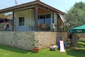 ELVAGO Ιδανική για οικογένεια με 2, 3 ή 4 παιδιά.